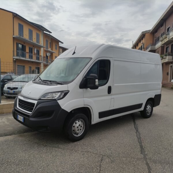 Peugeot Boxer L2H2 2.2 BlueHDi 140 S&S PC-TM Furgo - immagine 2