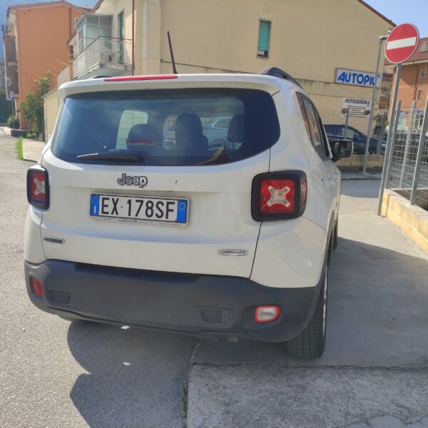 Jeep Renegade 1.6 Mjt 120 CV Longitude - immagine 4