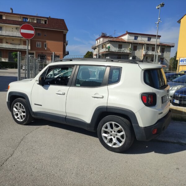 Jeep Renegade 1.6 Mjt 120 CV Longitude - immagine 5