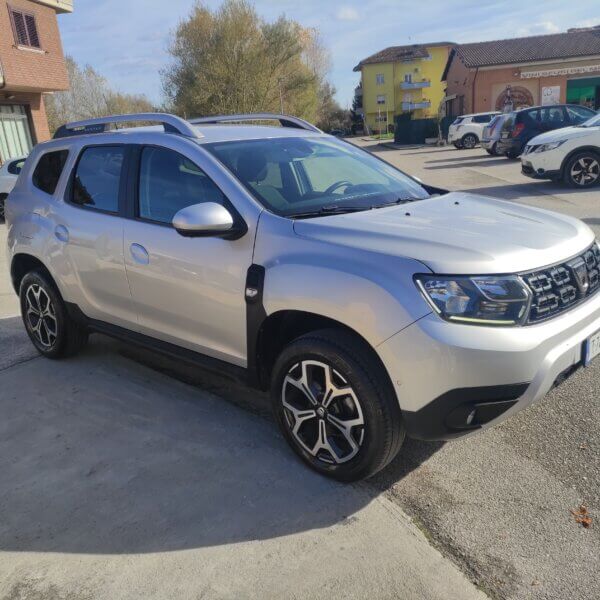 Dacia Duster 1.6 115CV Start&Stop 4x2 GPL Lauréate - immagine 5