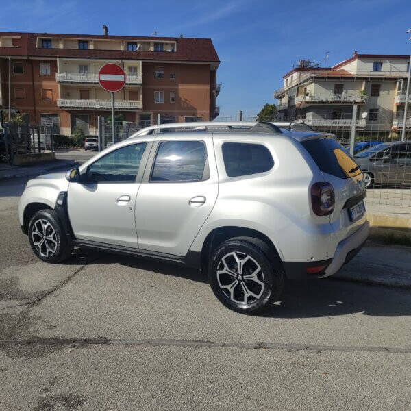 Dacia Duster 1.6 115CV Start&Stop 4x2 GPL Lauréate - immagine 7