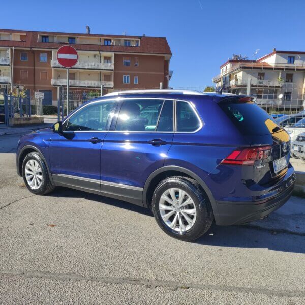 Volkswagen Tiguan 1.6 TDI SCR Business BlueMotion - immagine 5