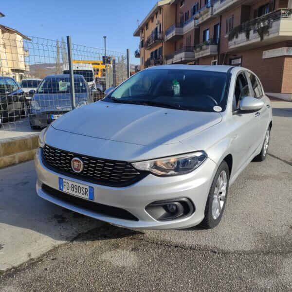 Fiat Tipo 1.3 Mejt S&S 5 porte Lounge - immagine 2