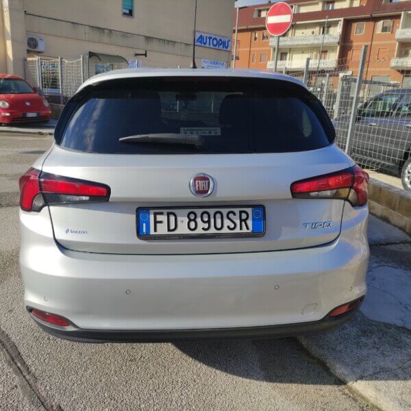 Fiat Tipo 1.3 Mejt S&S 5 porte Lounge - immagine 4