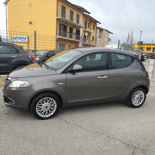 Lancia Ypsilon 1.3 MJT 16V 95 CV 5 porte S&S Plati